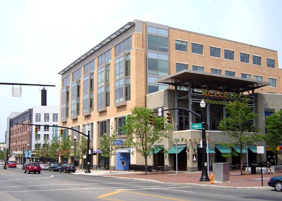 File:Columbus OH-High St -Gateway 2007.jpg