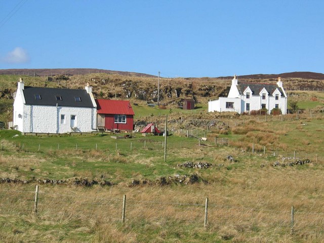 File:Crofts at Borreraig - geograph.org.uk - 137969.jpg