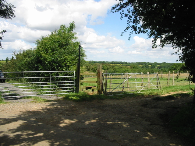 File:Footpath on a bend in Stonyway Lane - geograph.org.uk - 920774.jpg