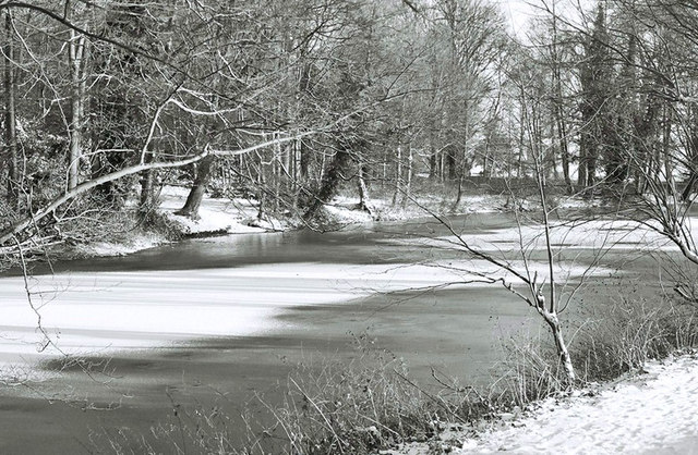 File:Frozen lake in The Lawn park - geograph.org.uk - 1481218.jpg