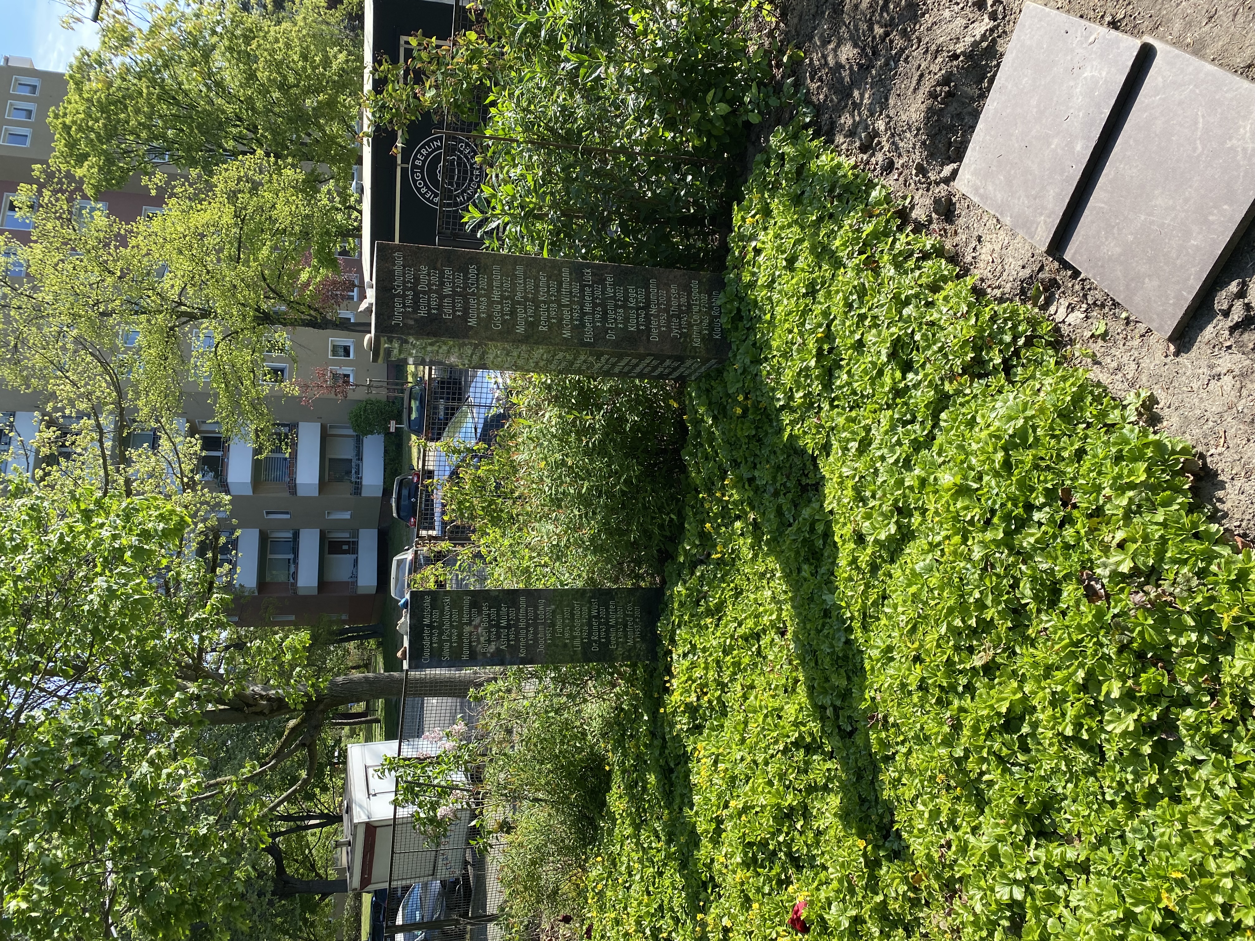 Halbanonyme Grabstätte auf dem [[Friedhof Wilmersdorf