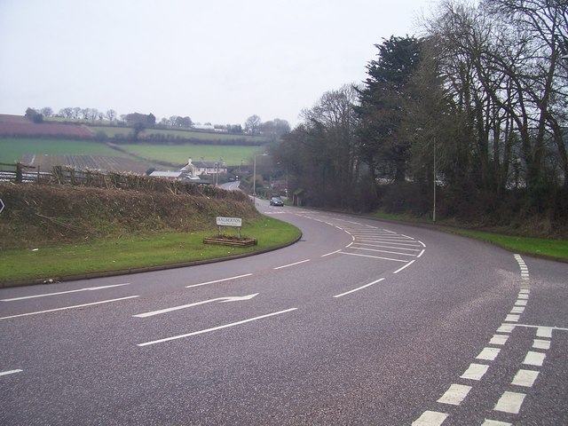 File:Halberton , Village Sign and Road - geograph.org.uk - 1268443.jpg