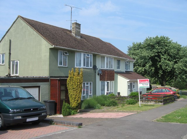 File:House for Sale - Upton Crescent - geograph.org.uk - 802924.jpg