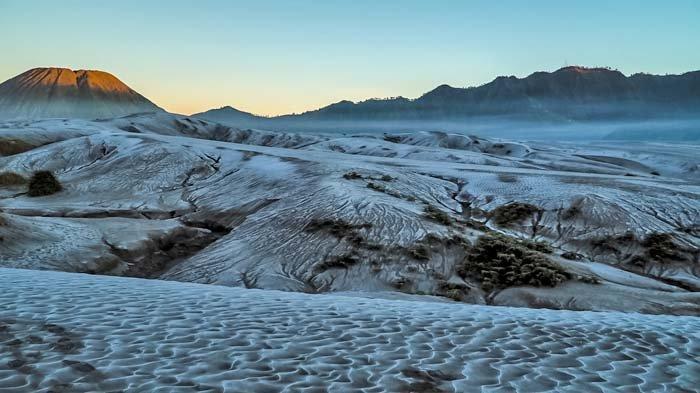 File:Ice dew bromo.jpg