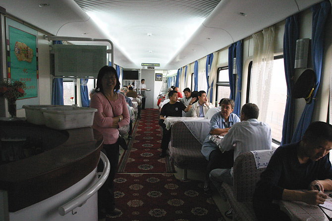 File:Qingzang railway dining car.jpg