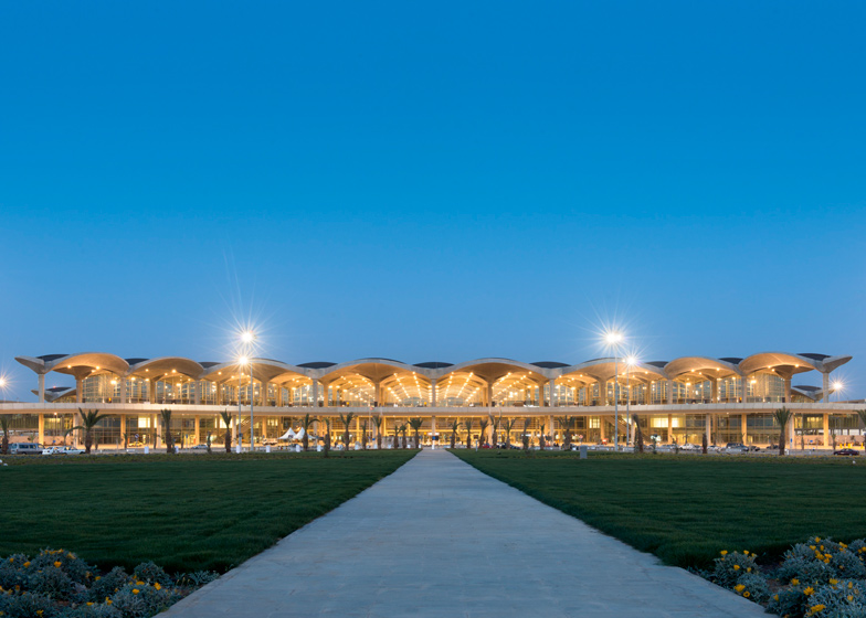 File:Queen Alia International Airport Terminal.jpg