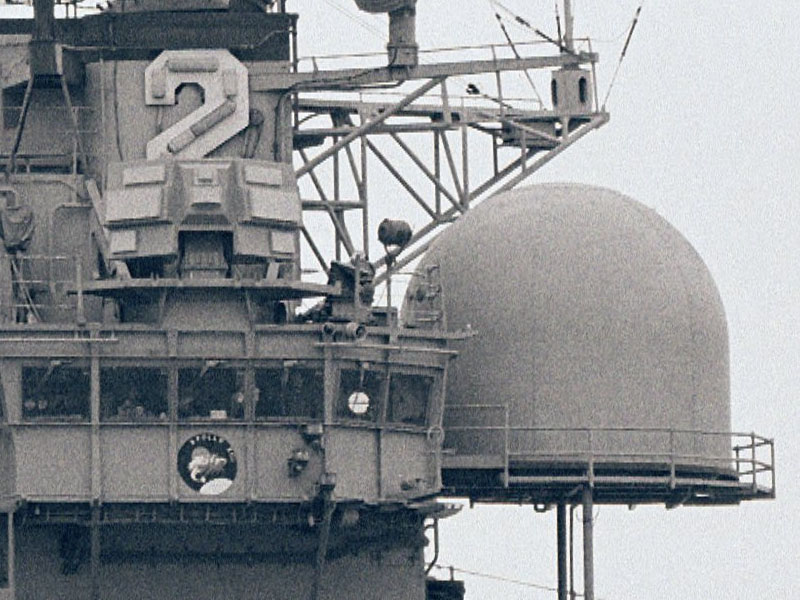 File:SPN-35 Approach Radar LPH-2 Iwo Jima 1987-02-27.jpg