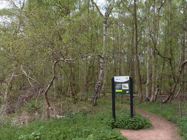 Start of footpath into nature reserve - geograph.org.uk - 1849220