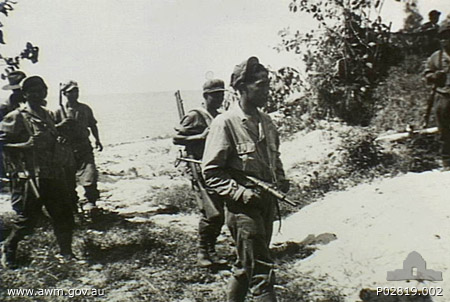 File:Tarakan patrol (P02819-002).jpg