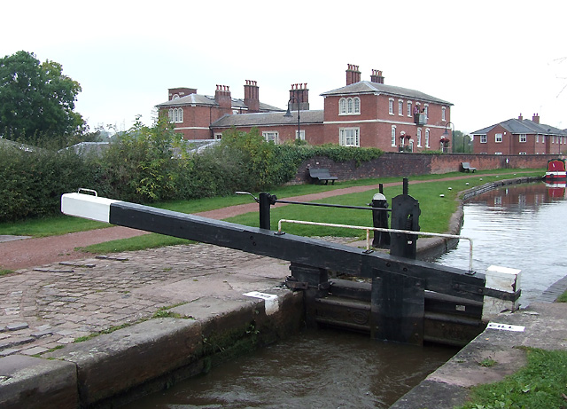 Trent and Mersey Canal, Stone, Staffordshire - geograph.org.uk - 599998