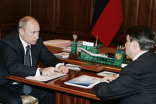 File:Vladimir Putin 29 January 2008-1.jpg