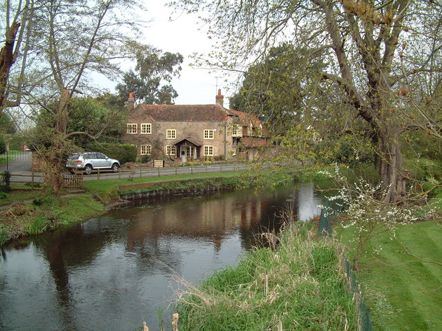 File:Whitehall Lane - geograph.org.uk - 160091.jpg