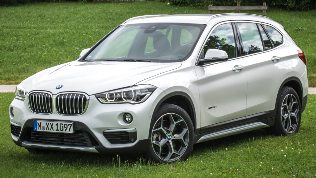 アルカンターラ BMW X1 F45 F46 F48 F49 F21 F22 F32 F80 F83 2016