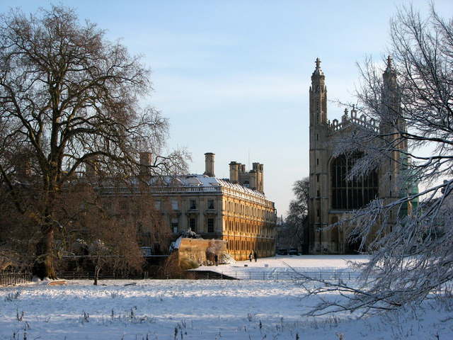 File:Clare and King's Chapel in the snow - geograph.org.uk - 1624604.jpg