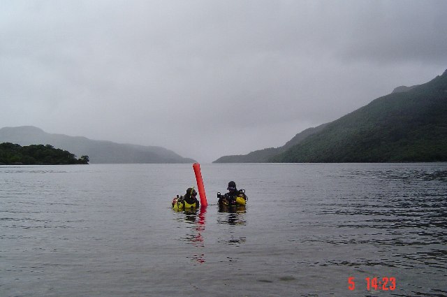 File:Divers at Firkin Point - geograph.org.uk - 17619.jpg