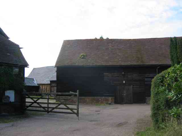 File:Farmyard in Langley - geograph.org.uk - 47698.jpg