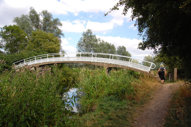 Footbridge on the Chelmer and Blackwater Navigation - geograph.org.uk - 1980019