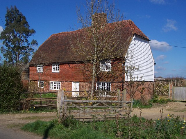 File:Horns Lodge - geograph.org.uk - 1231703.jpg