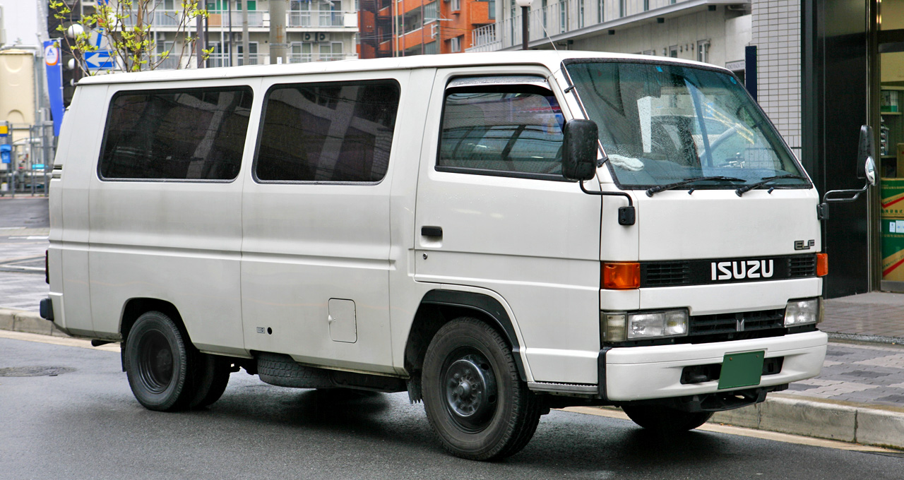 isuzu vans