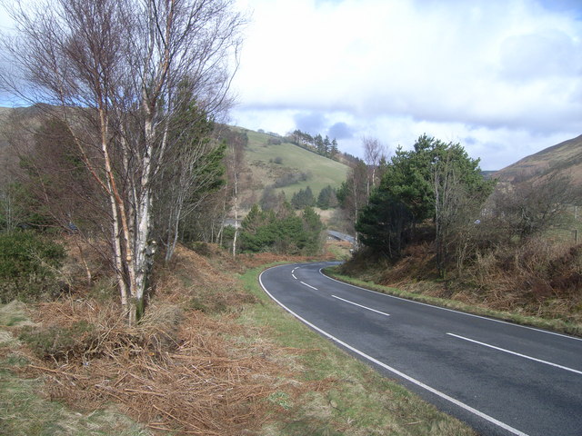 File:Looking down the B4518 towards Bwlch y Gle dam - geograph.org.uk - 726263.jpg