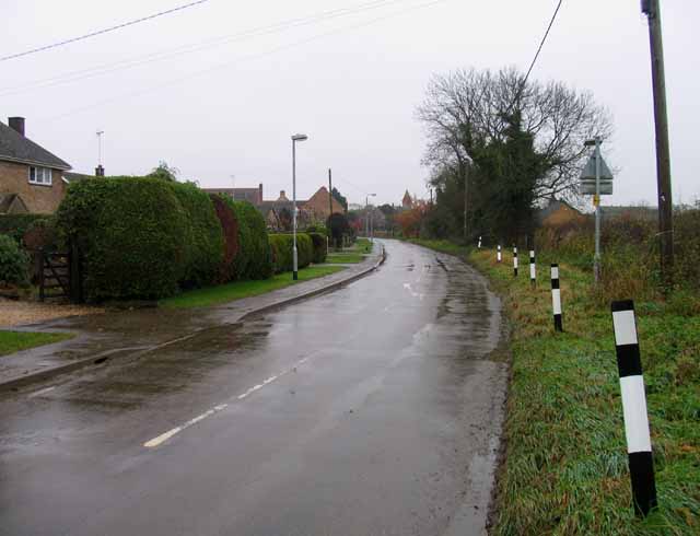 File:Maxey Road into Helpston - geograph.org.uk - 3349819.jpg