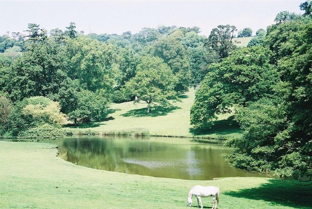 File:Minterne Gardens, top end - geograph.org.uk - 518653.jpg