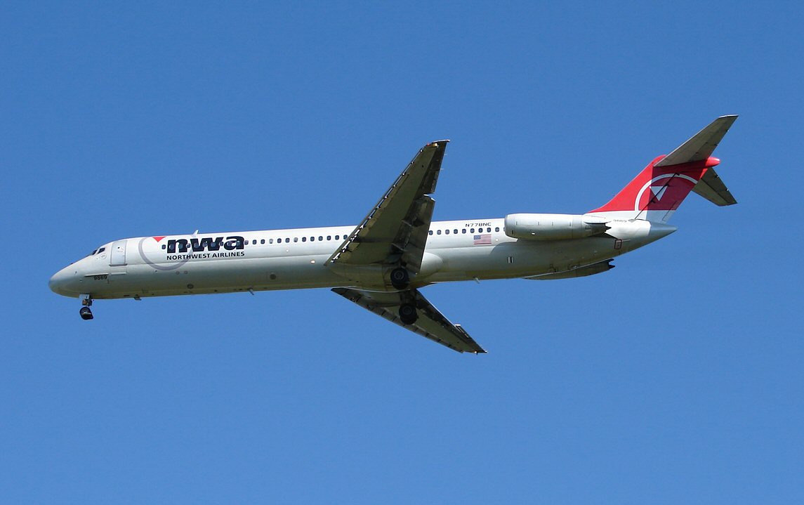 Northwest Airlines DC-9 (1343699780).jpg