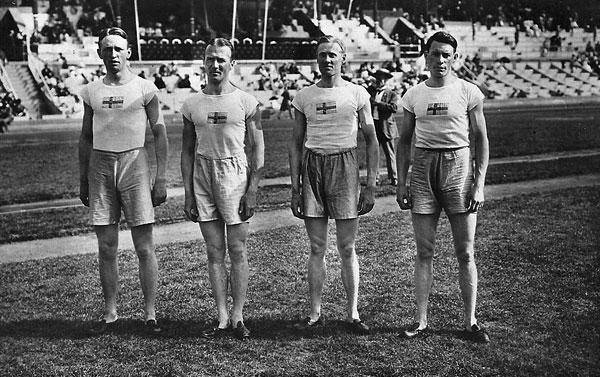 File:Olympic Games 1912 Swedish relay team 4x100m.jpg