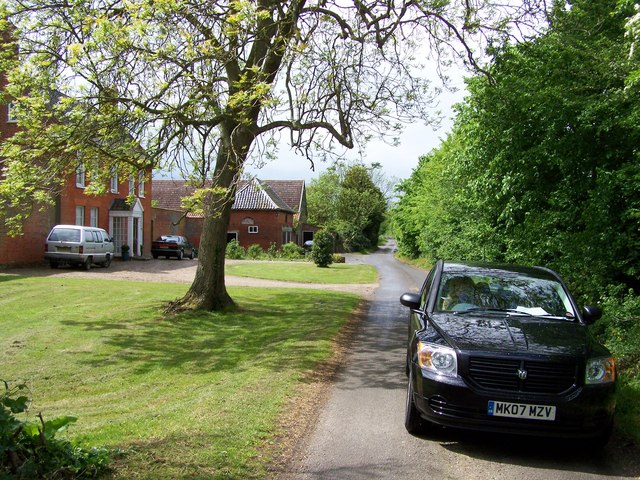 File:Road next to Red House Farm - geograph.org.uk - 431319.jpg