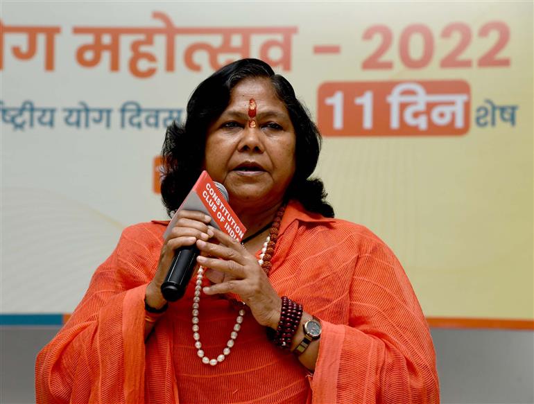 File:The Minister of State for Consumer Affairs, Food & Public Distribution and Rural Development, Sadhvi Niranjan Jyoti addressing at the Yoga session organized by DoCA, Ministry of CA,F&PD, in New Delhi on June 10, 2022.jpg