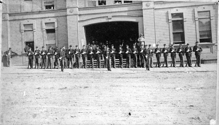 File:Washington National Guard in front of the old Armory Building, June 17, 1889 (SEATTLE 2427).jpg