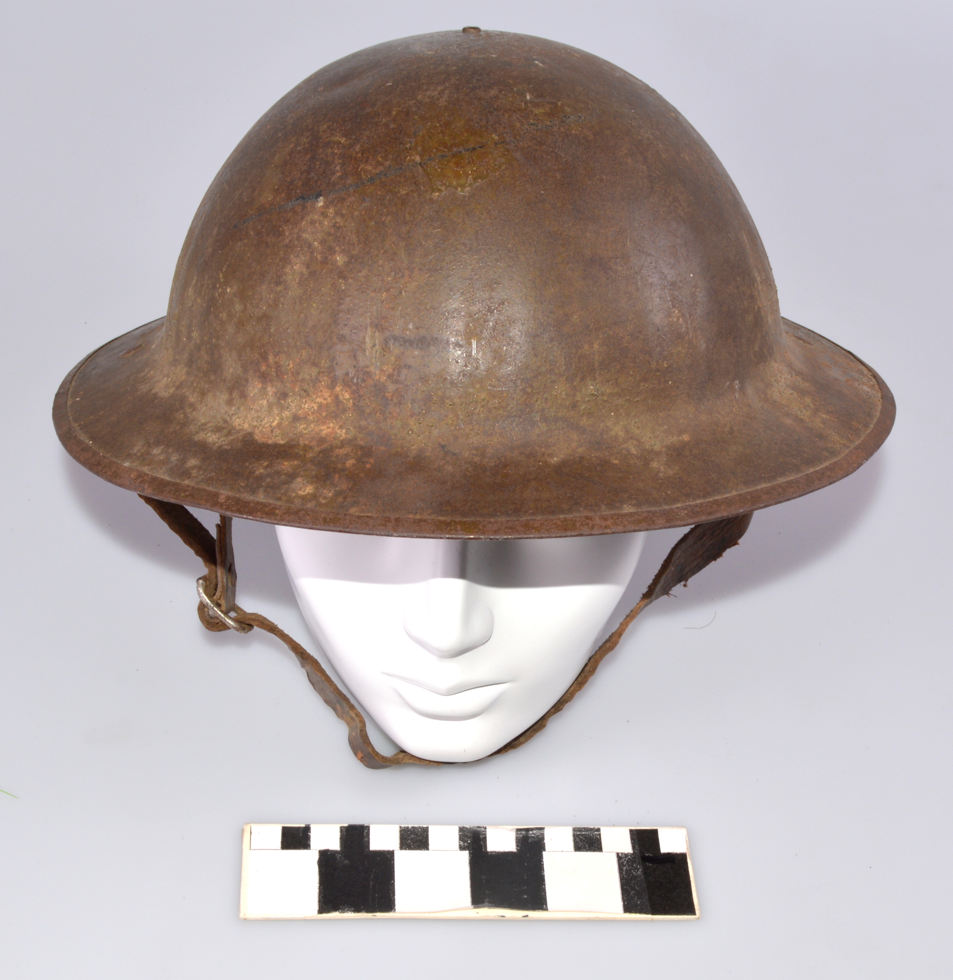 File World War I British Mark 1 Brodie Combat Helmet.jpg Wikipedia