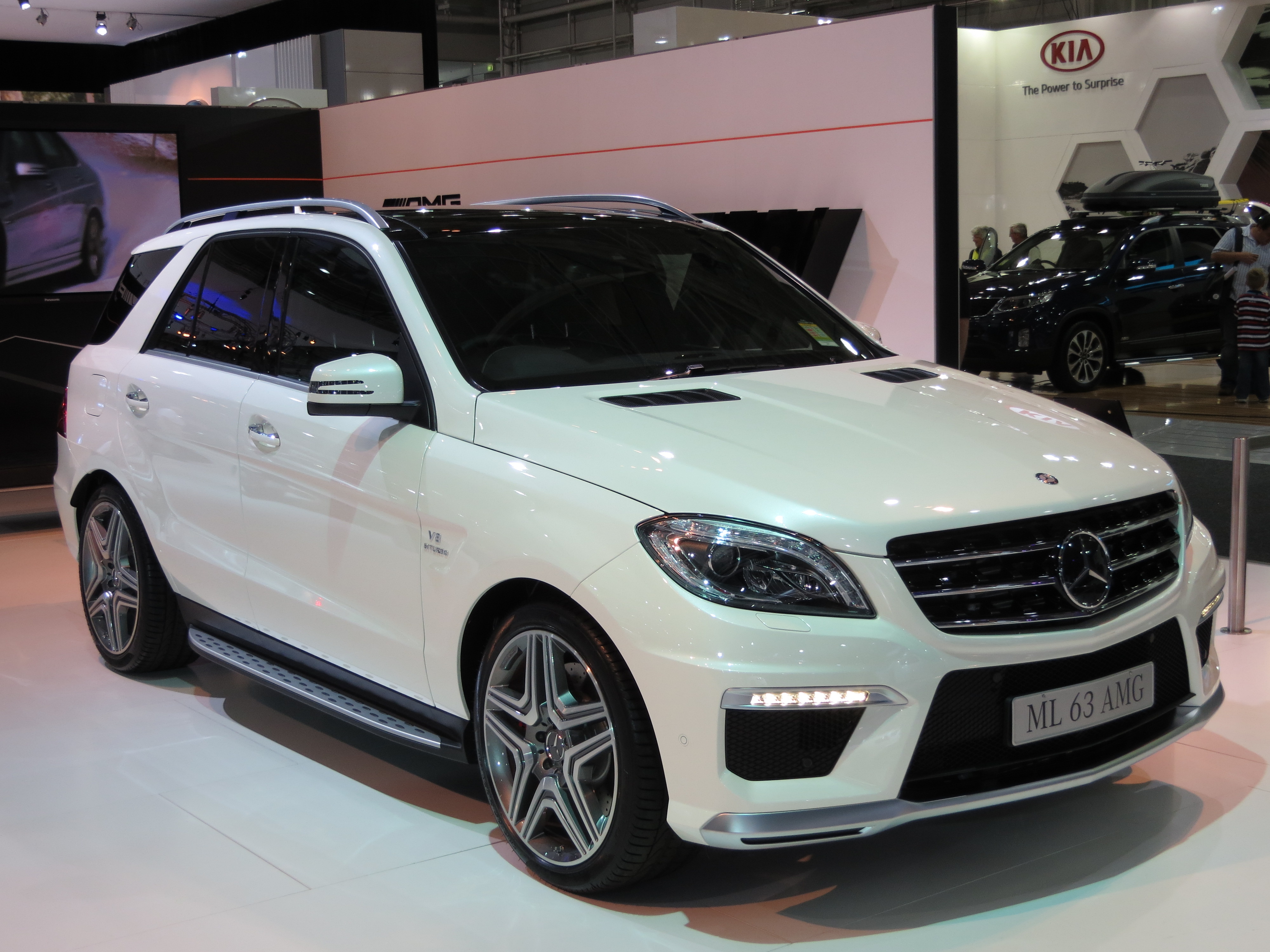 Mercedes ml 2015 черный