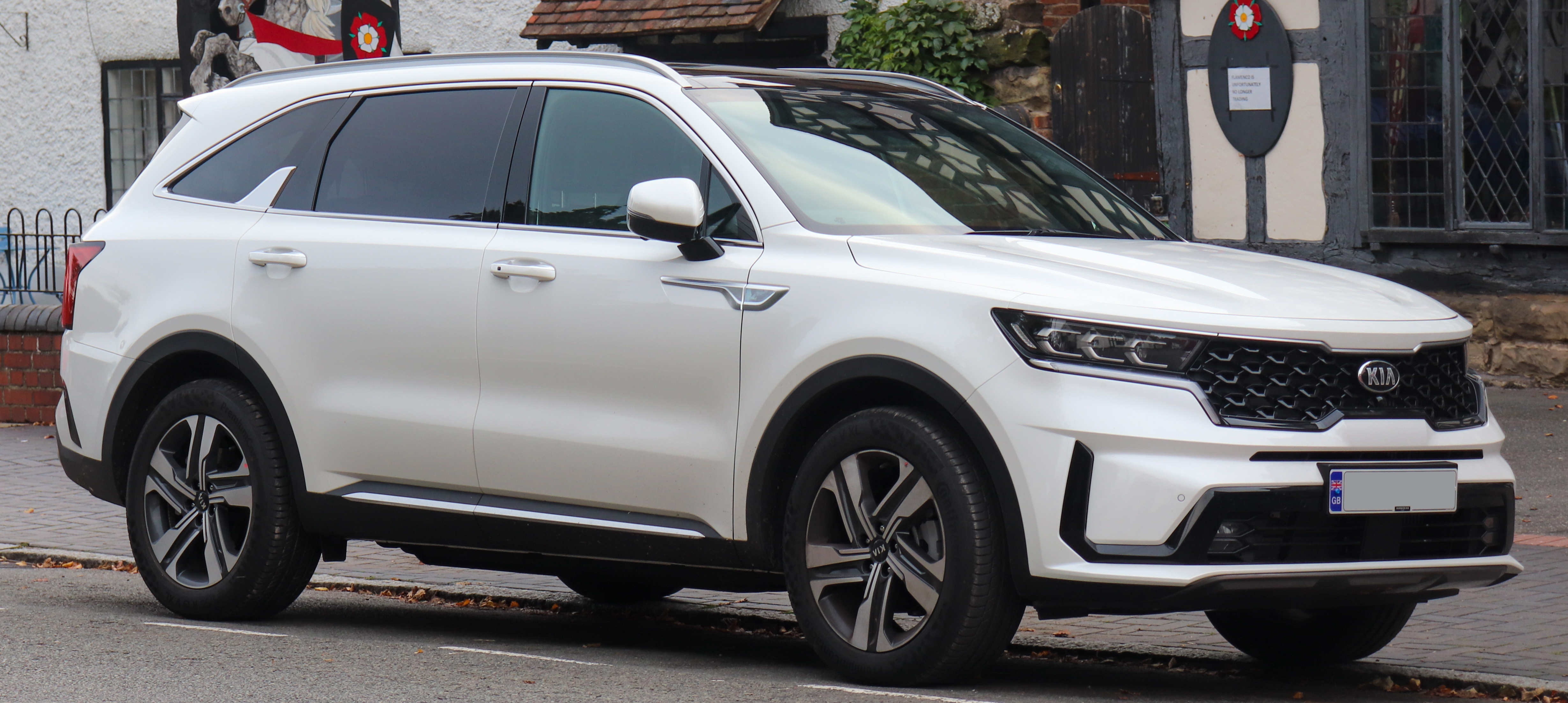 C! Magazine  2019 KIA Grand Carnival EX 11-Seater