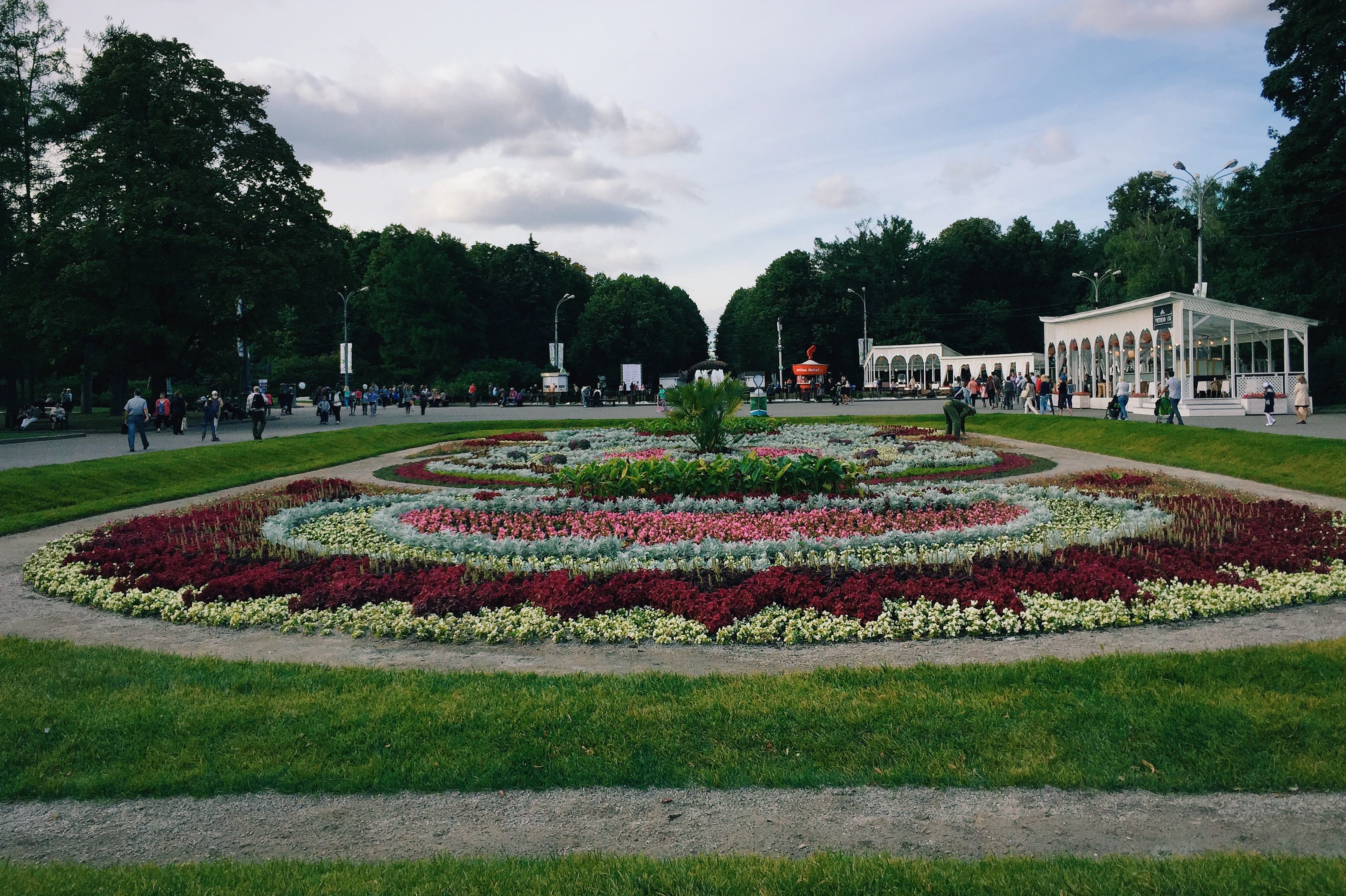 Stone sokolniki. Парк Сокольники Москва. Сокольники Польша. Sokolniki Park, Russia.. ООПТ парк Сокольники.