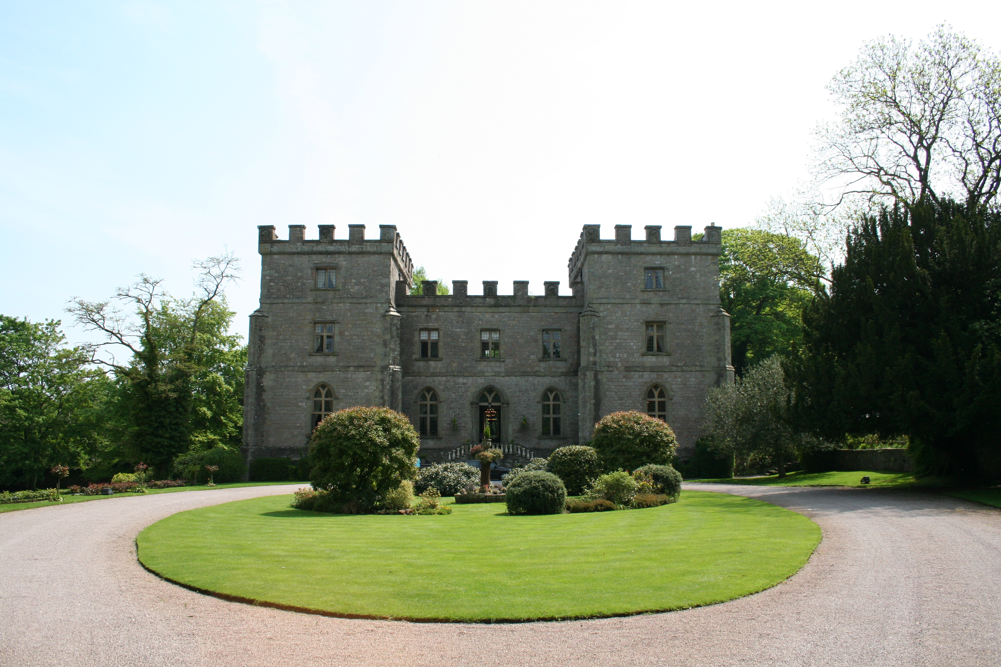 Clearwell Castle