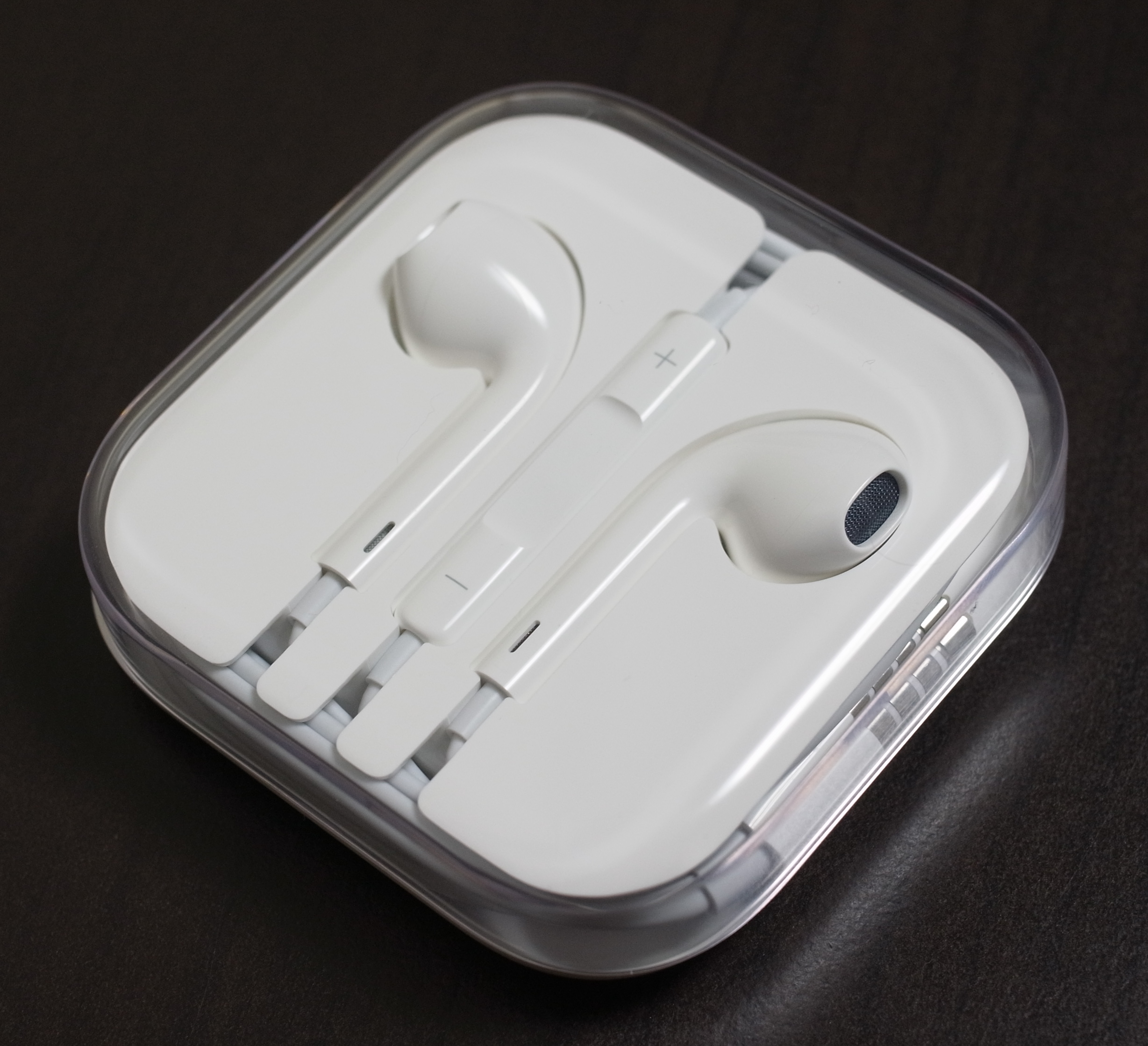 Оригинал наушников earpods. Наушники Apple аирподс. Apple Earpods 3.5. Наушники Apple Earpods последняя версия. Apple Earpods 1.