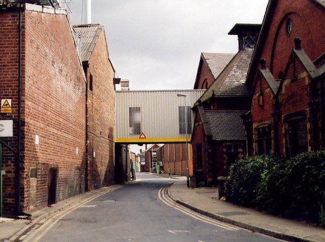 File:Eastfield Lane, Castleford - geograph.org.uk - 552677.jpg