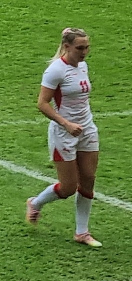 <span class="mw-page-title-main">Ellie Boatman</span> England international rugby union player