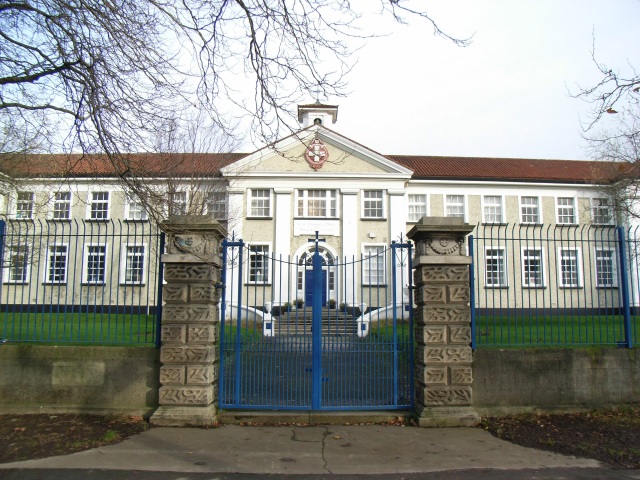 File:Entrance Gate of Scoil Mhuire National School, Marino, Dublin 9 - geograph.org.uk - 1593277.jpg