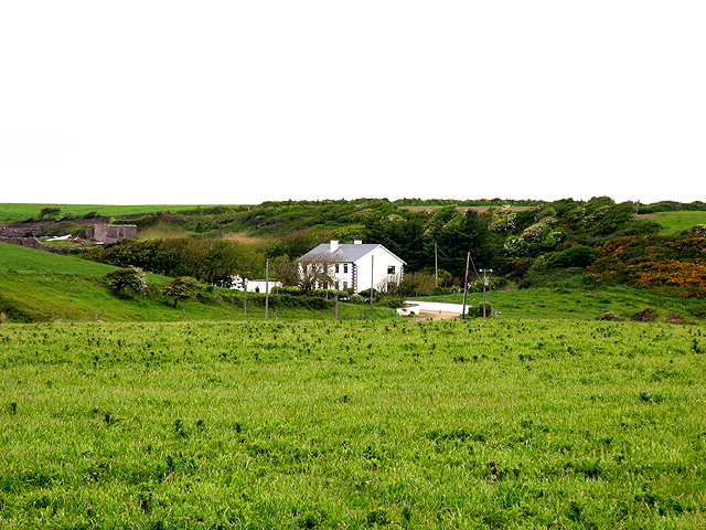 File:Farm at Bannow Bay - geograph.org.uk - 14594.jpg