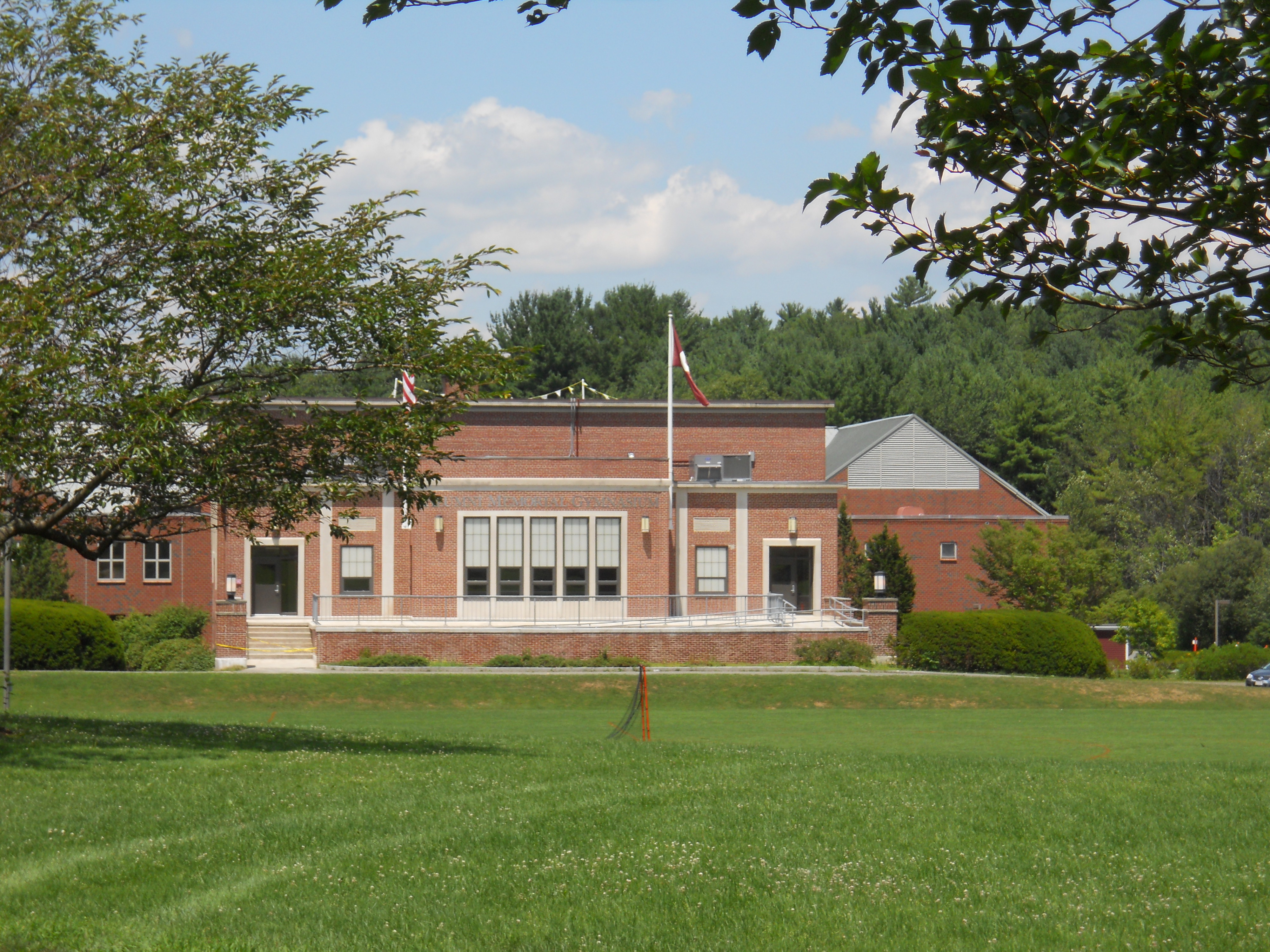 The extra s academy. The Governor’s Academy. Галерея Гавернор корт английского банках. Mo s Academy. The Governors Academy Lable.