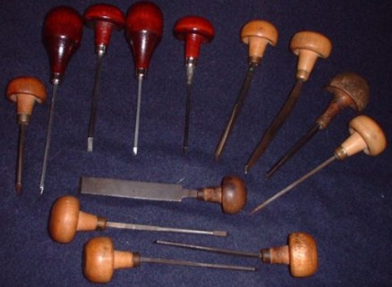 File:Gravers.jpg