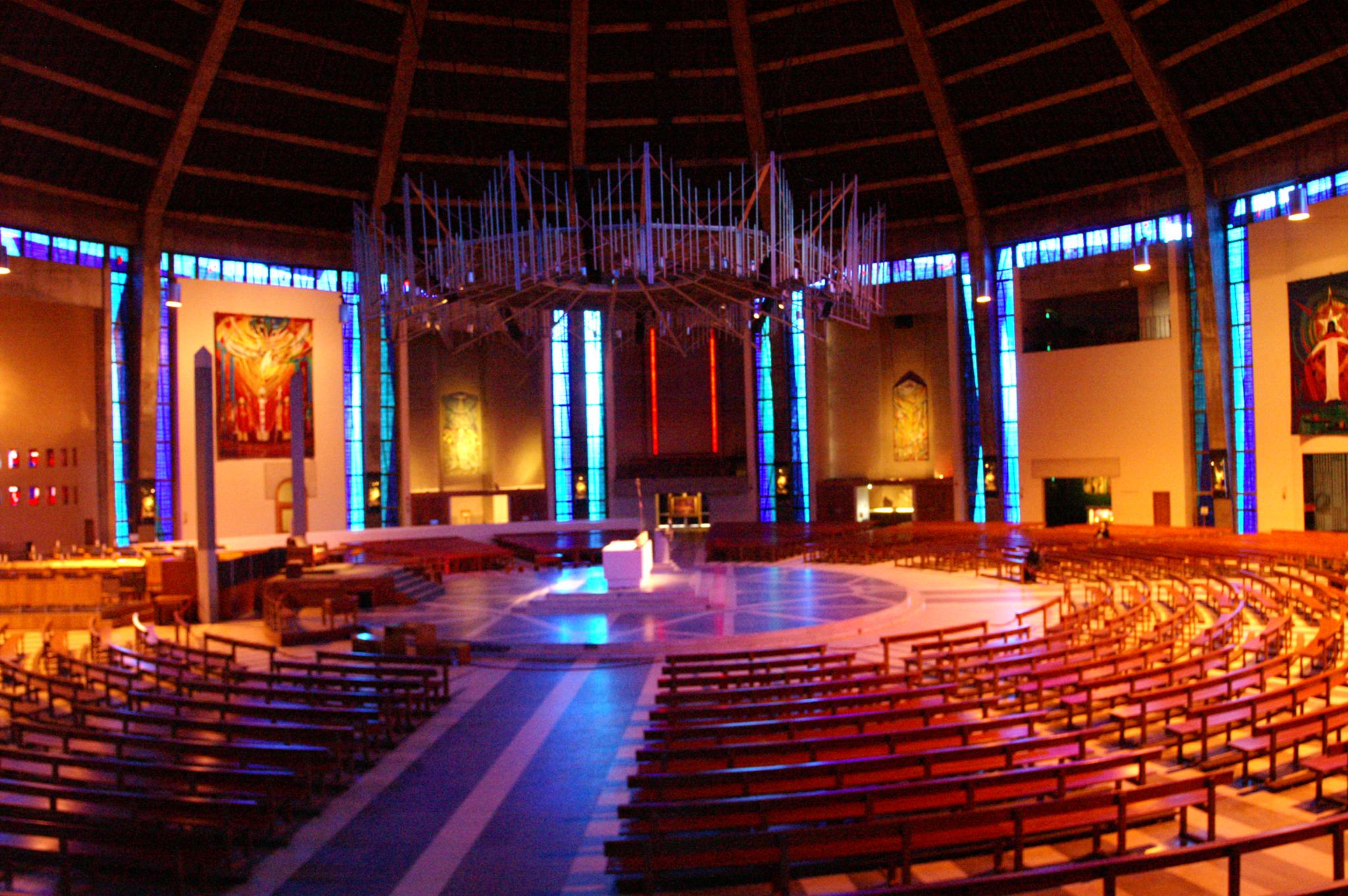 Datei Liverpool Metropolitan Cathedral Inside Jpg Wikipedia