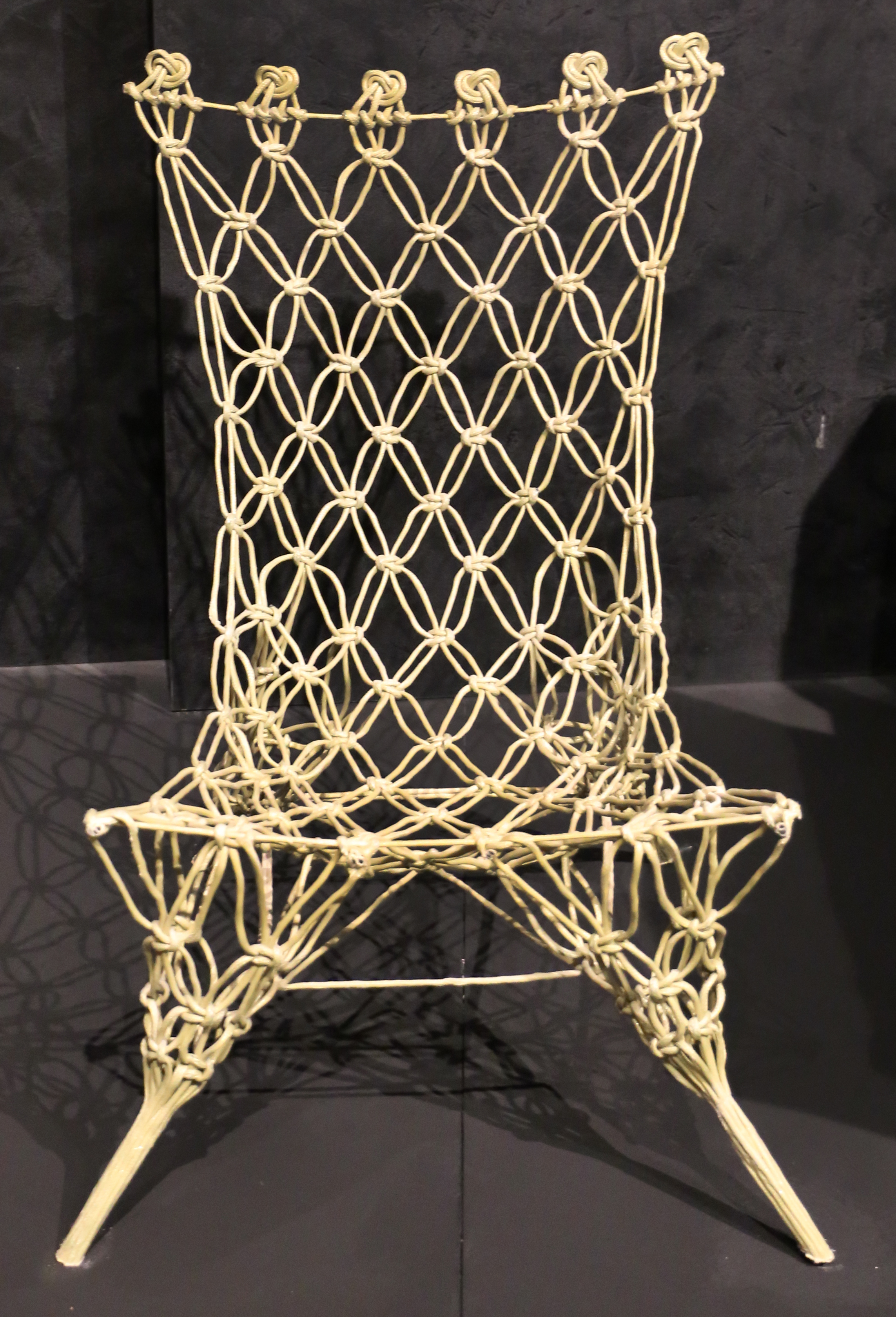 File:Marcel Wanders Knotted Chair @ Context.jpg - Wikipedia