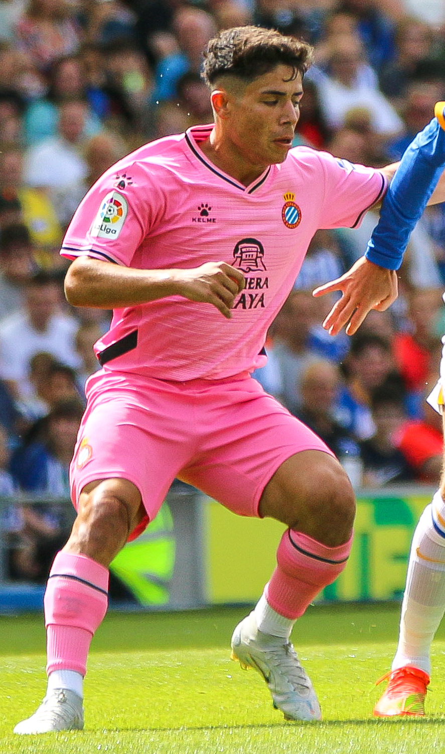 Nico Melamed del RCD Espanyol durante el partido de Liga entre el RCD  Espanyol y el FC Barcelona jugado en el RCDE Stadium el 14 de mayo en  Barcelona, España. (Foto por