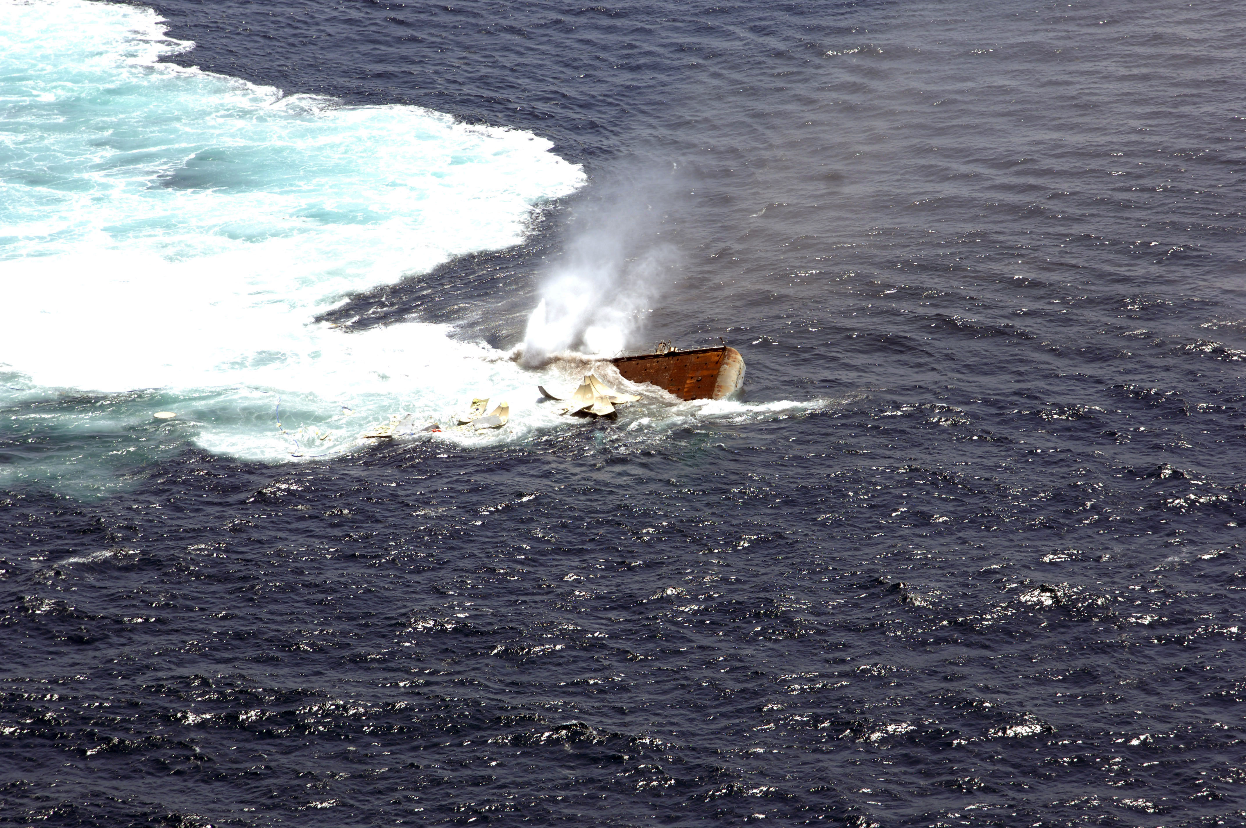 Uss Oriskany Cv 34 Being Sunk To Create An Artificial Reef