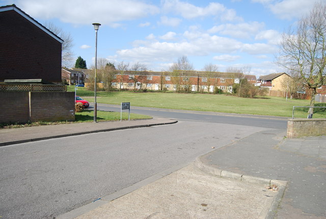 File:Pear Tree Close - geograph.org.uk - 3453586.jpg