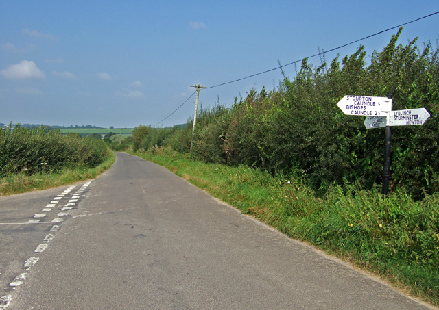 File:Road junction near Brunsell Knap Farm - geograph.org.uk - 549396.jpg