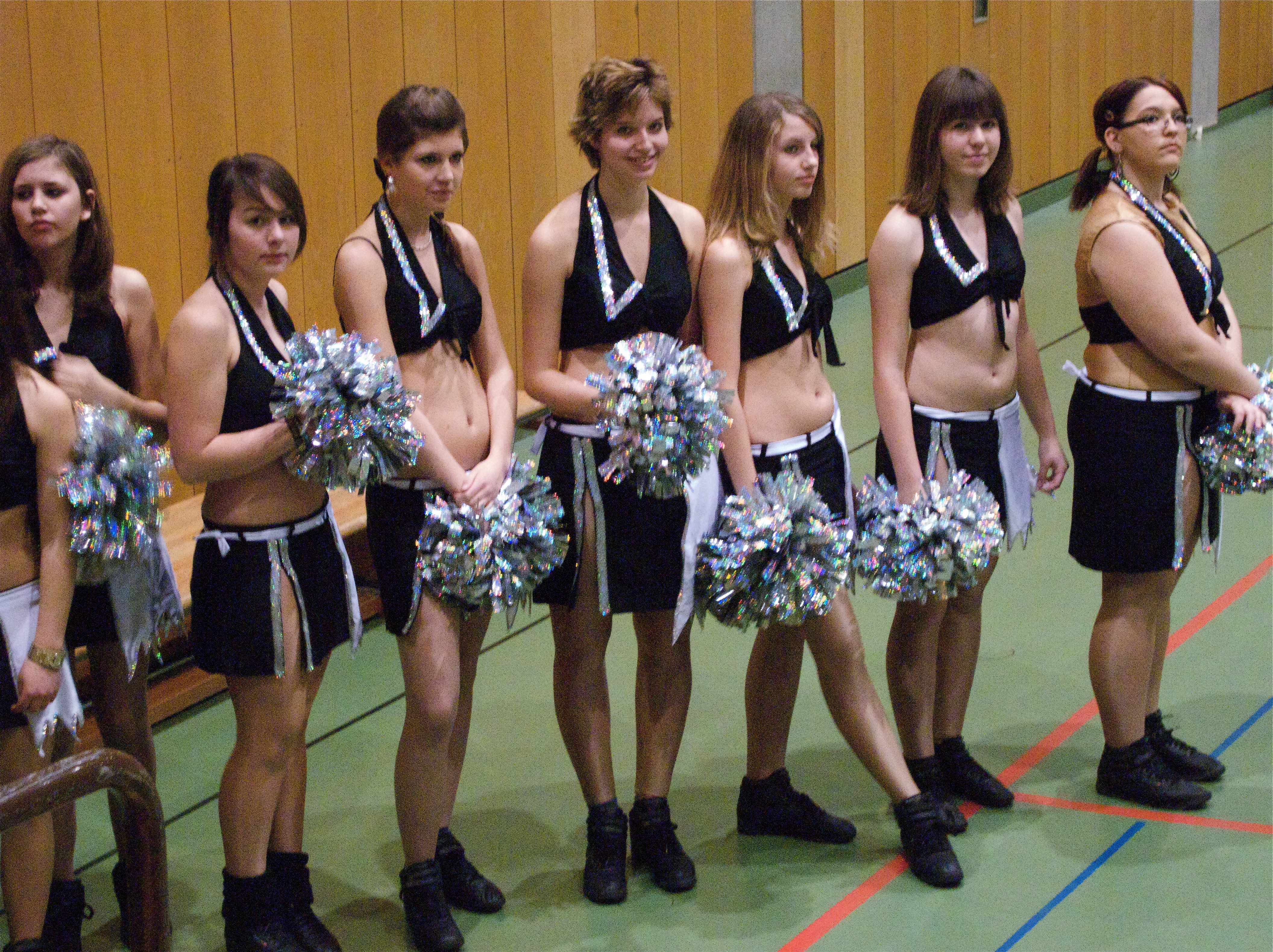 TG Renesas Cheerleaders.jpg. 